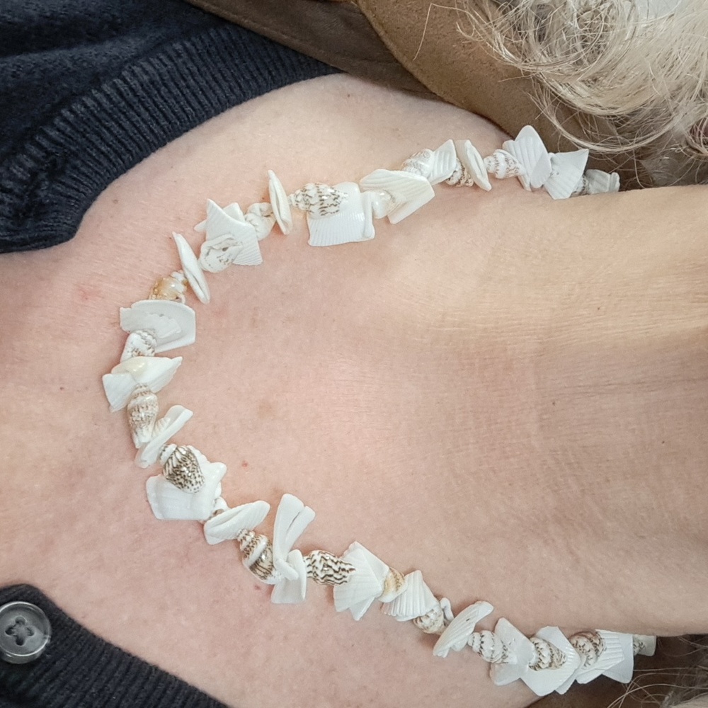 Vintage Shell Statement Necklace 18" -  20"